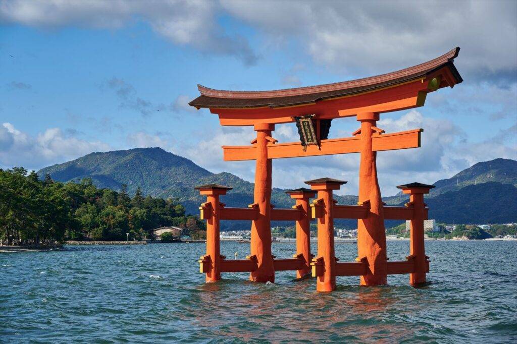 TORII MIYAJIMA